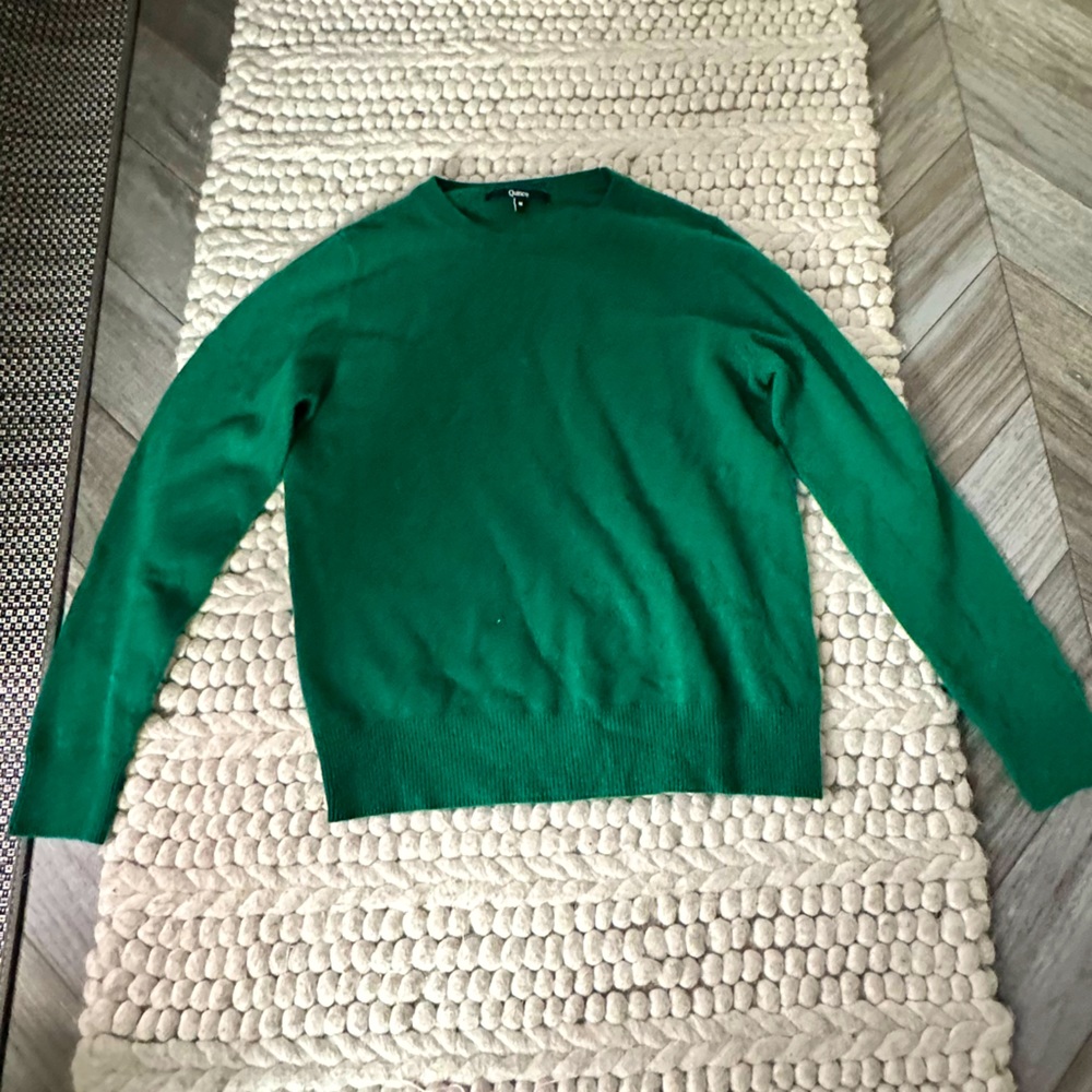 Cashmere Sweater by Quince size Medium